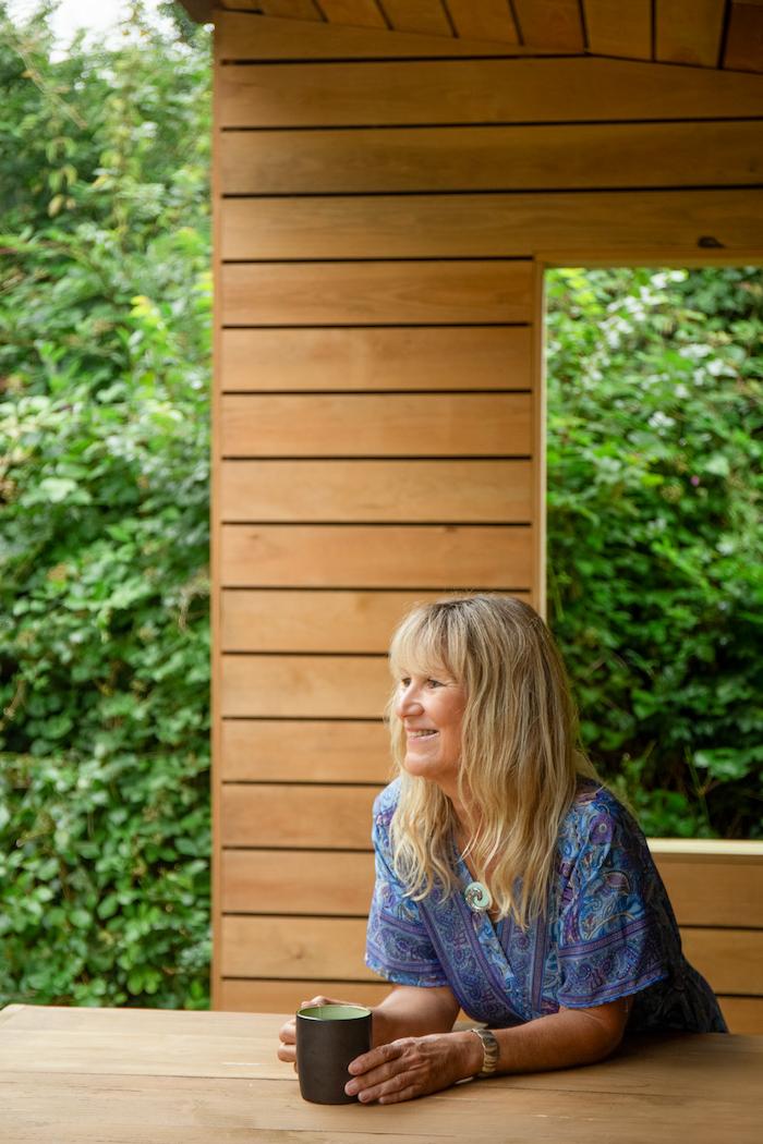 files/smiling-woman-blue-dress-cuppa.jpg